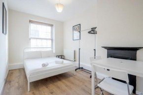 APlaceToStay Central London Apartment, Zone 1 KIN